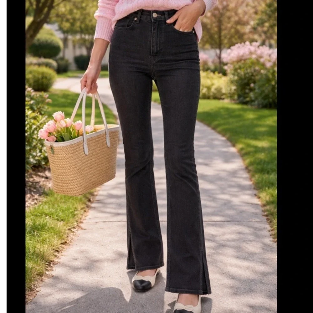Zara Womens High Rise Kick Flare Jeans Washed Black Side Slit Hem Size 6‎